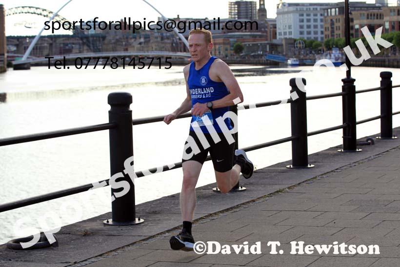 The 2022 Bridges of the Tyne 5 Mile (organised Tyne Bridge Harriers), Quayside, Newcastle, Tuesday, July 5th. Photo: David T. Hewitson/Sports for All Pics